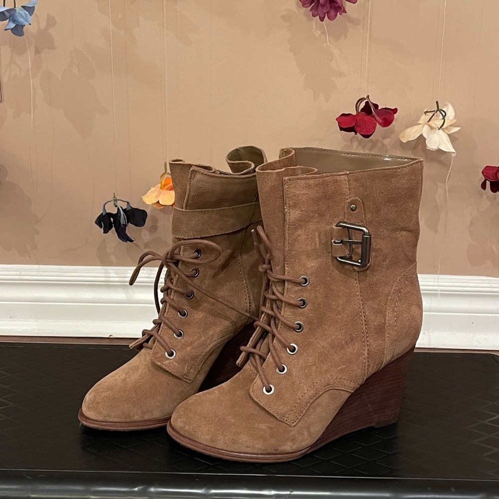Taupe suede wedge boot